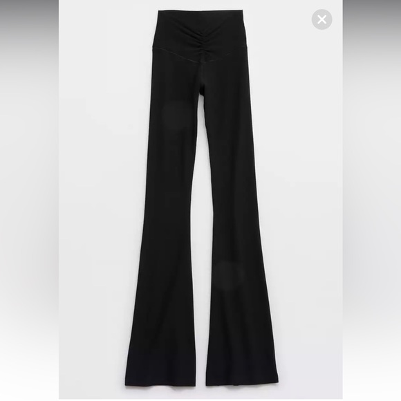 OFFLINE By Aerie Real Me Waffle High Waisted Ruched Flare Legging XS Short - Picture 7 of 8